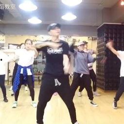 舞蹈成人踩后背动作视频,成人踩后背技巧揭秘