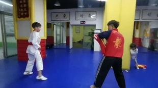 成人散打女子视频播放