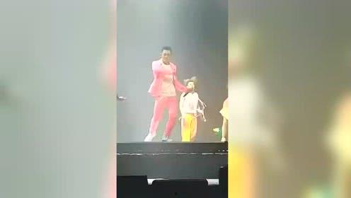 00成人网视频,揭秘热门内容背后的故事